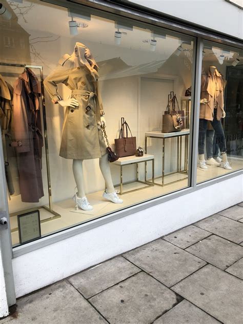 burberry outlet london hackney|burberry factory shop london.